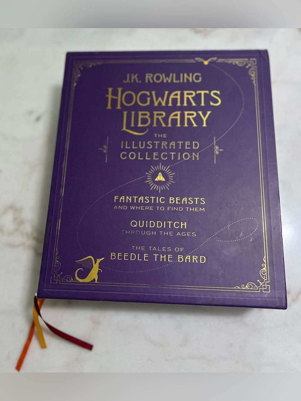 Hogwarts Library: The Illustrated Collection (Harry Potter) - Hard Cover Set - Picture 4 of 14